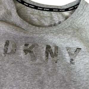 DKNY SPORT women’s S crewneck sweatshirt